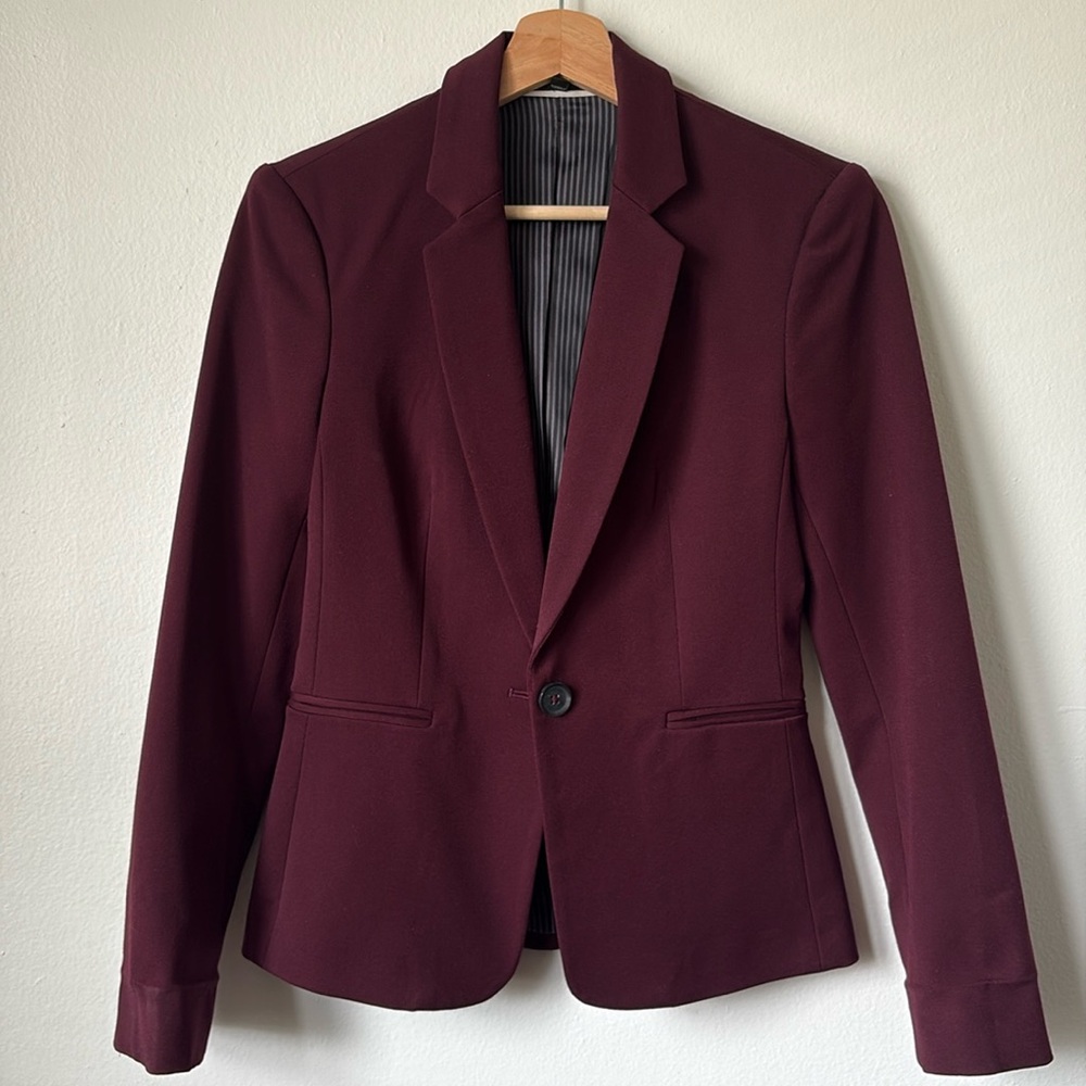 Express Purple Blazer Size 2 Excellent Condition